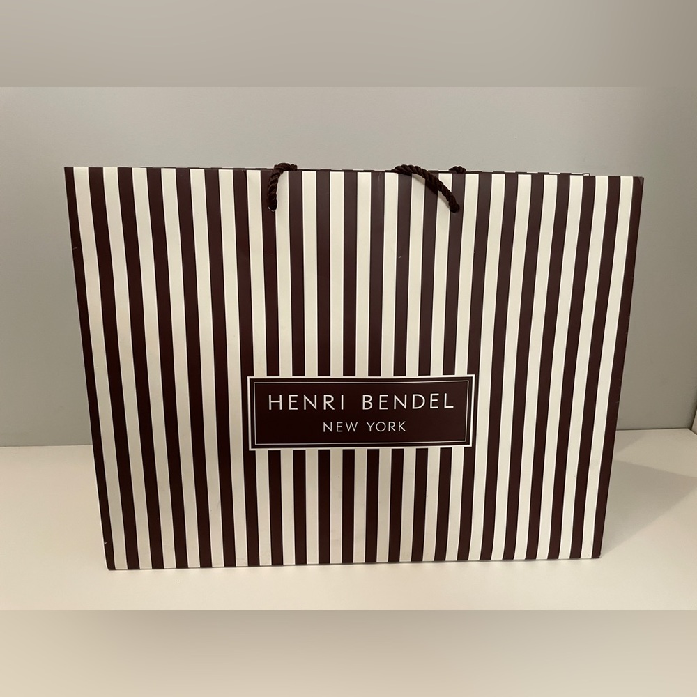 Henri Bendel Shopping Bag - Picture 3 of 5
